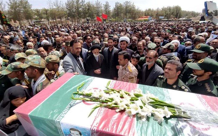 پیکر پاک شهید "رجب حسین‌زاده" از شهدای تازه شناسایی شده در بیرجند تشییع شد