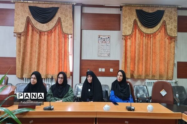 حضور داوران استانی جشنواره فرهنگی هنری امید فردا در خلیل‌آباد