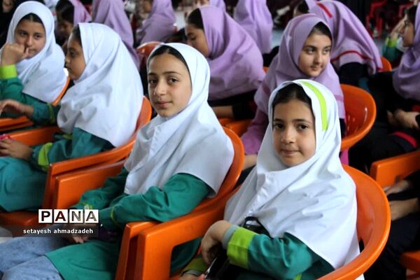 مراسم روز دختر در گلوگاه