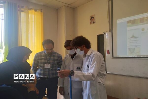 اجرای جشنواره خوارزمی محورآزمایشگاه درآموزشگاه فرزانگان اسلامشهر
