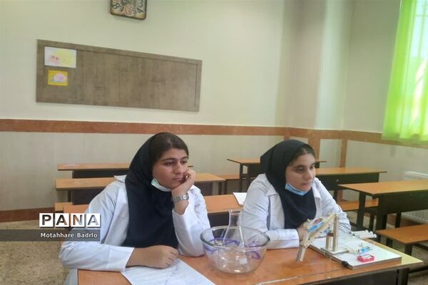 اجرای جشنواره خوارزمی محورآزمایشگاه درآموزشگاه فرزانگان اسلامشهر