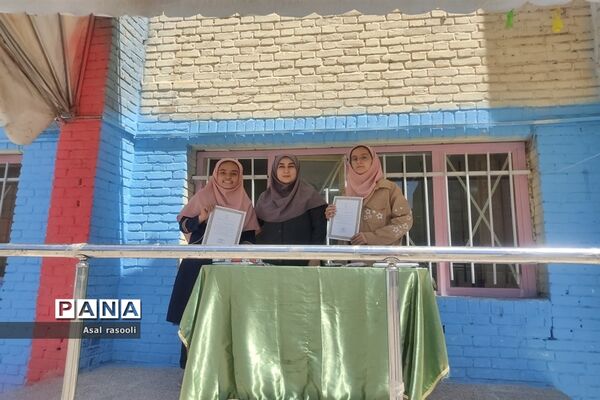 برگزاری اردوی درون مدرسه‌ای و تقدیر از دانش‌آموزان فعال مدرسه عطیه 2 ملارد