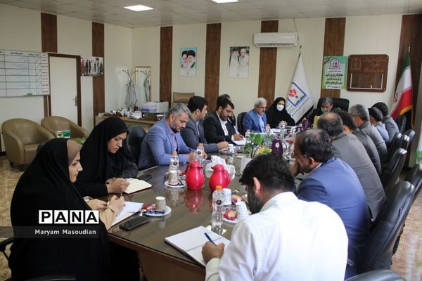 نشست هم‌اندیشی معاونان پرورشی و تربیت‌بدنی شهرستان‌ها و مناطق استان بوشهر