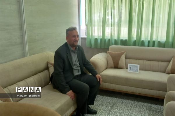 بازدید از دست آوردهای دانش‌آموزان هنرستان جهانیان بهنمیر