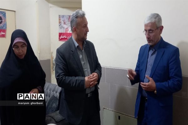 بازدید از دست آوردهای دانش‌آموزان هنرستان جهانیان بهنمیر