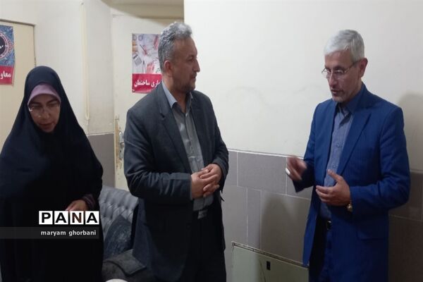 بازدید از دست آوردهای دانش‌آموزان هنرستان جهانیان بهنمیر