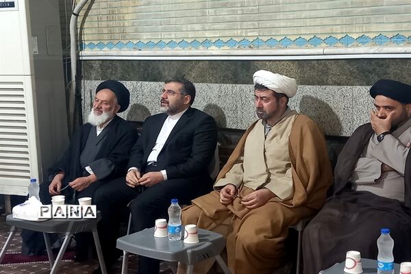 حضور وزیر فرهنگ و ارشاد اسلامی در مسجد احباب الحسین(ع)