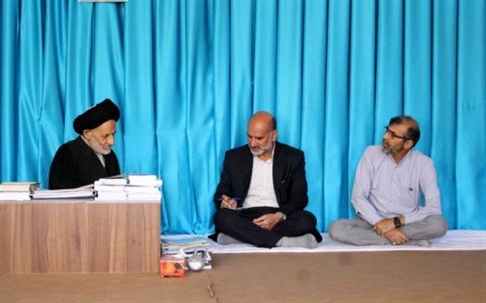 معلمان و دانش‌آموزان شهید الگوی مناسبی برای نسل امروز در سنگر مدارس هستند‌