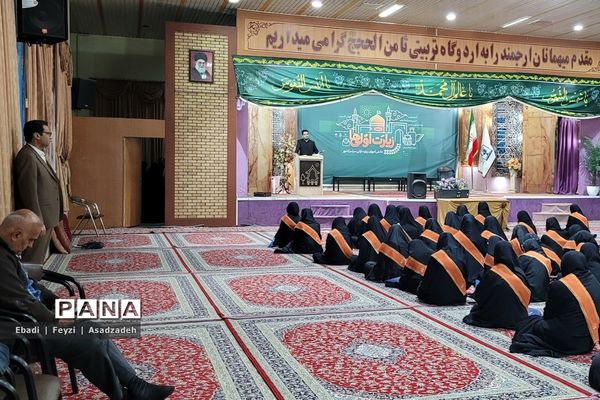 دانش‌آموزان زیارت اولی آذربایجان غربی در مشهد مقدس