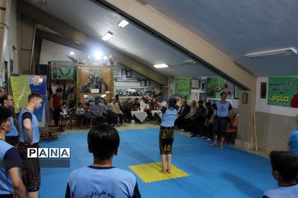 مراسم تجلیل از هیات زورخانه و کشتی پهلوانی شهرستان برخوار