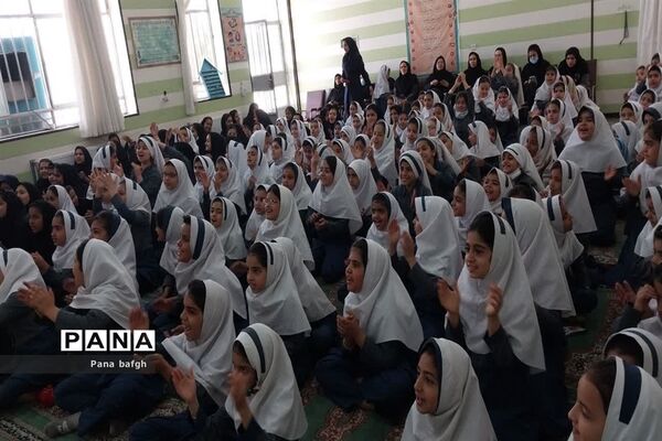 برگزاری جشن روز دختر در مدرسه هفت تیر بافق