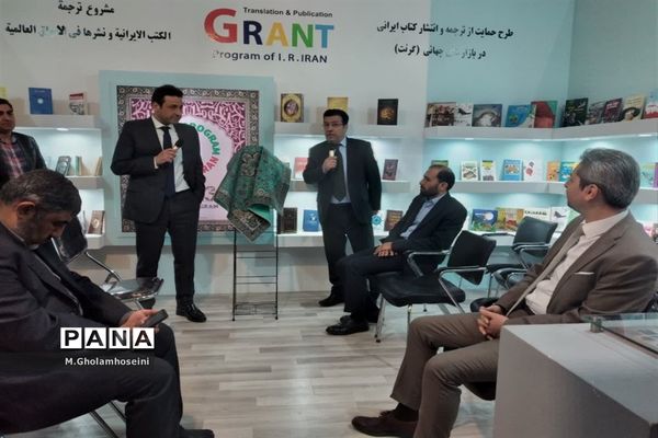 رونمایی از دو کتاب برگزیده توسط سفیران لبنان و سوریه