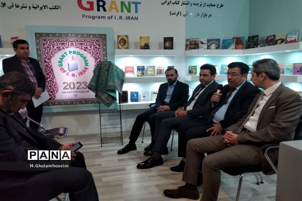 رونمایی از دو کتاب برگزیده توسط سفیران لبنان و سوریه