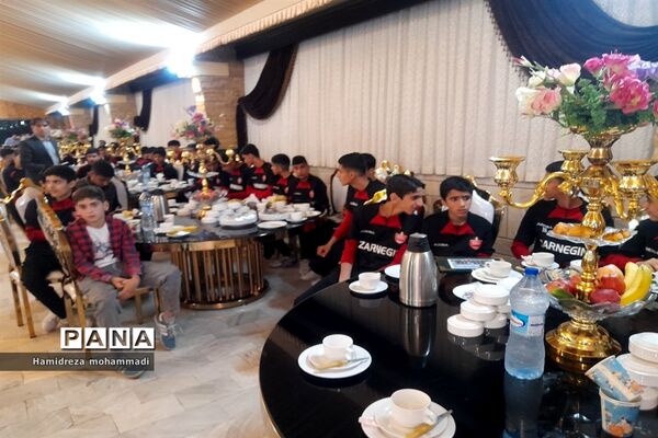 جشن قهرمانی تیم نونهالان پرسپولیس قائمشهر