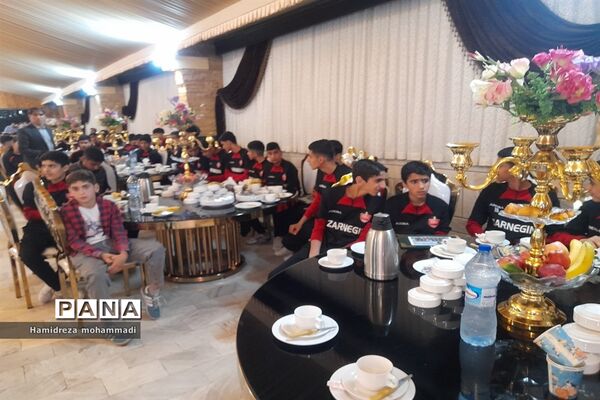 جشن قهرمانی تیم نونهالان پرسپولیس قائمشهر