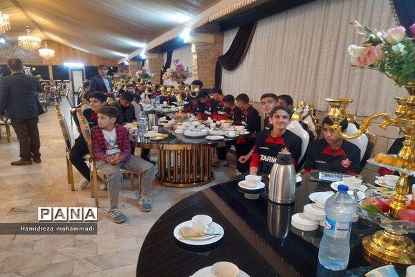 جشن قهرمانی تیم نونهالان پرسپولیس قائمشهر