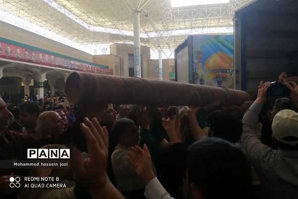 اهدای ۱۶۰۰ متر فرش دستباف به حرم حضرت معصومه (س)