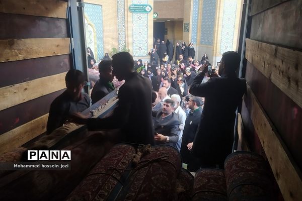 اهدای ۱۶۰۰ متر فرش دستباف به حرم حضرت معصومه (س)