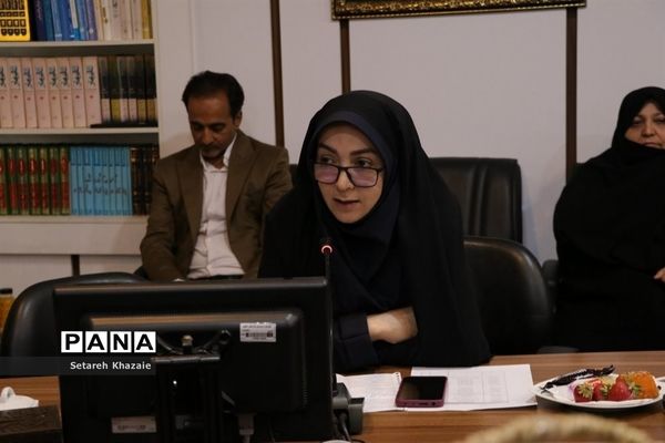 مراسم بهین‌دخت ویژه بزرگداشت روز دختر در اداره‌کل آموزش و پرورش خراسان رضوی