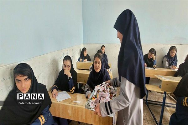 برگزاری امتحانات نهایی در دبیرستان شایستگان و شهید‌همت ملارد