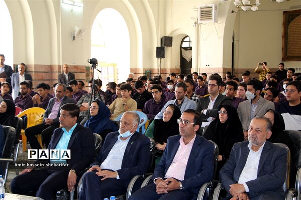 نواختن زنگ زبان فارسی در مدارس استان یزد