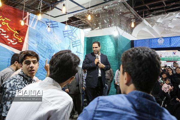 بازدید سرپرست وزارت آموزش و پرورش از نمایشگاه کتاب تهران