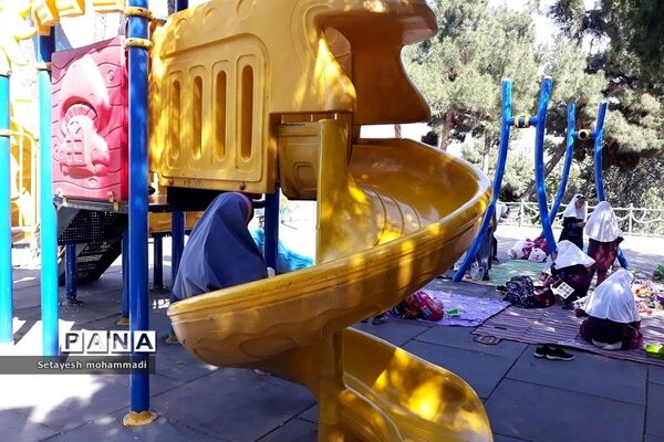 اردوی دانش‌آموزان دبستان حضرت زهرا(س) ۲ رودهن در آخرین روز سال تحصیلی