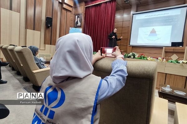 برگزاری دوره توانمندسازی مراقبان سلامت در اردوگاه شهید منتظری شهریار