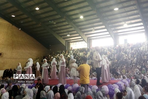 برگزاری جشن روز دختر در سالن ورزشی هفت تیر شهرستان قرچک