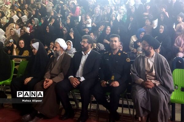 برگزاری جشن روز دختر در سالن ورزشی هفت تیر شهرستان قرچک