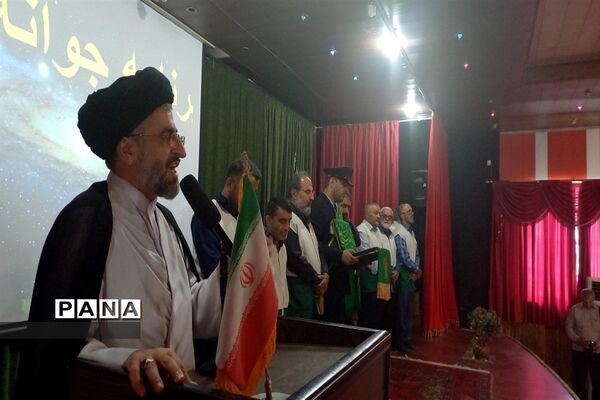 مراسم تجلیل از دانش‌آموزان دختر حافظ جزء ۳۰ قرآن کریم در محمودآباد
