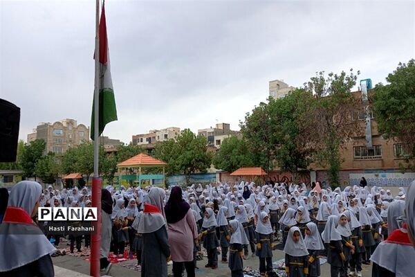 مراسم روز دختر در مدرسه دخترانه ریحانه‌النبی شهرستان قرچک‌
