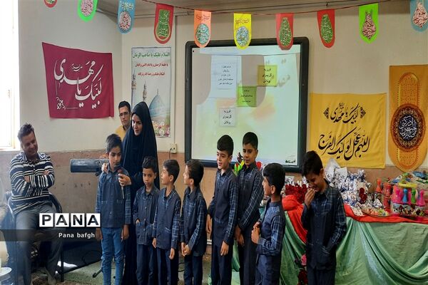 تجلیل از برگزیدگان مسابقات قرآنی و ‌فرهنگی آموزشگاه شاهد غدیر بافق