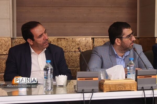 جلسه ستاد آزمون‌های استان در خانه معلم