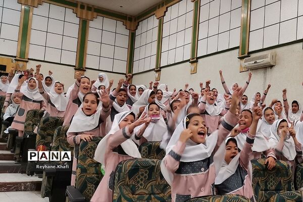 اجرای تئاتر لینالونا به‌مناسبت روز دختر