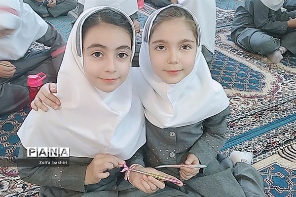 برپایی جشن خودکار در دبستان زنده‌یاد‌ دربانی شهرستان‌قرچک