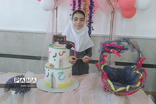 برپایی جشن خودکار در دبستان زنده‌یاد‌ دربانی شهرستان‌قرچک