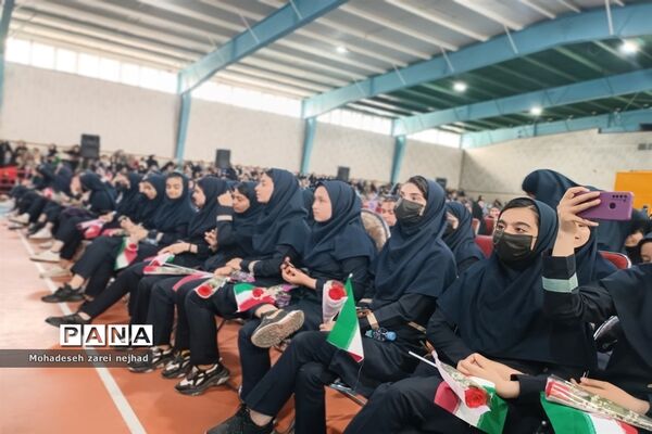 جشن بزرگ «دختران سرزمین من» در سالن بانوان شهرداری شهرستان قرچک