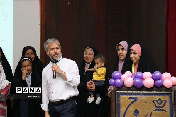 برگزاری جشن ماهدخت به‌مناسبت روز دختر در ناحیه ۷ مشهد