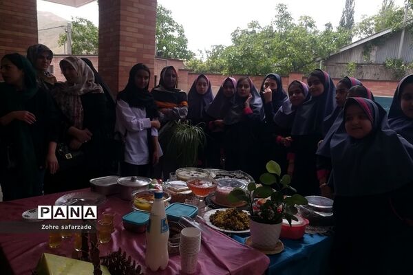جشن روز دختر در دبستان برکت آبعلی  رودهن