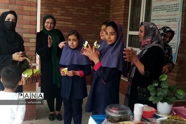 جشن روز دختر در دبستان برکت آبعلی  رودهن
