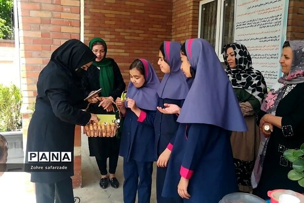 جشن روز دختر در دبستان برکت آبعلی  رودهن
