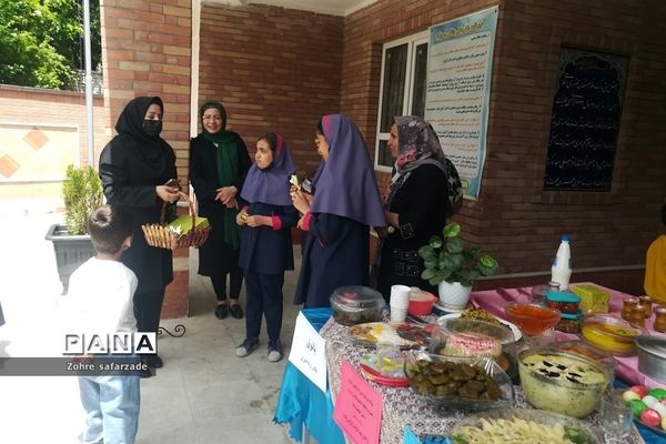 جشن روز دختر در دبستان برکت آبعلی  رودهن