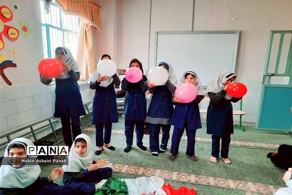 جشن میلاد حضرت معصومه و روز دختر در مدرسه منتظری خاتم