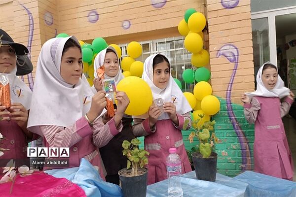 برگزاری جشن پایان سال تحصیلی و روز دختر در مدرسه‌ نجمه‌ شهرستان قرچک