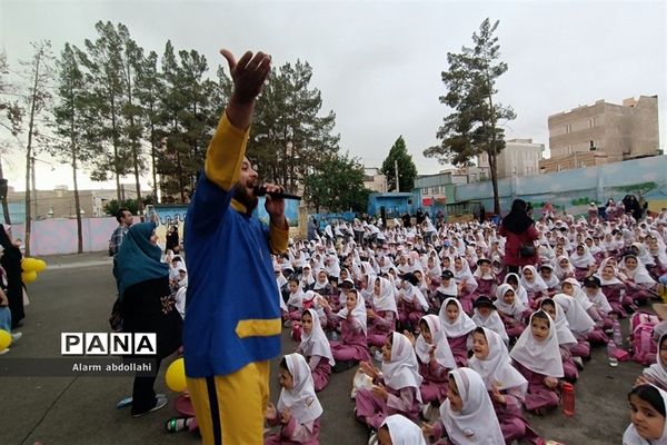 برگزاری جشن پایان سال تحصیلی و روز دختر در مدرسه‌ نجمه‌ شهرستان قرچک