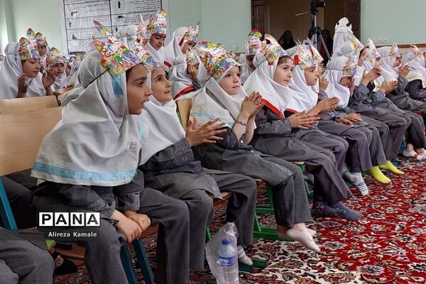 جشن الفبا مدرسه شقایق‌های ملارد