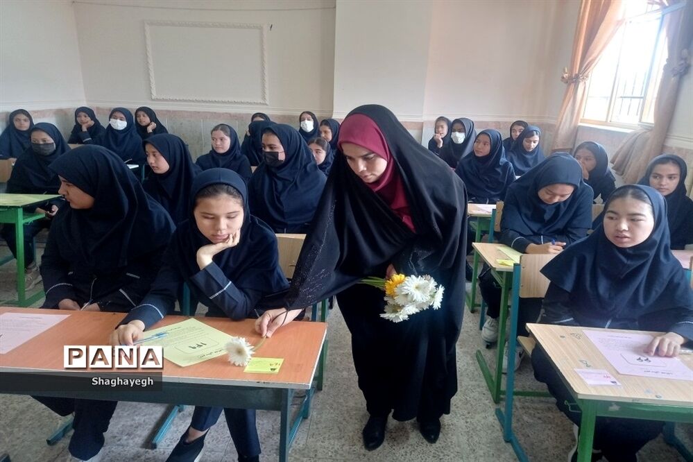 جشن ولادت حضرت فاطمه معصومه(س) و بزرگداشت روز دختر در دبیرستان عدالت‌ بخش جوادآباد