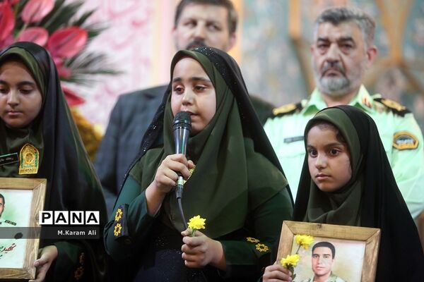 همایش بزرگ دختران قم در حرم بهترین دختر دنیا