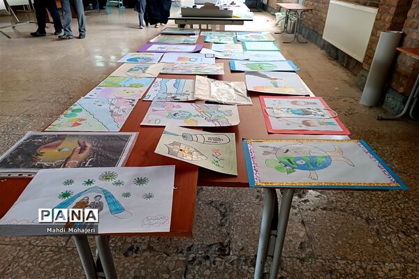نمایشگاه آثار دانش‌آموزان با موضوع بهداشت و محیط زیست